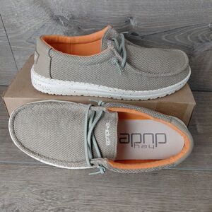 Hey Dude Shoe Womens 7 Youth 6 Tan Wally Sox Sahara Slip On Beach Loafer Sneaker